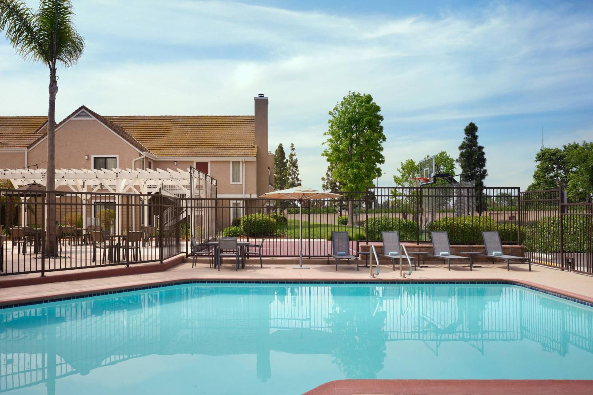 Residence Inn Costa Mesa Newport Beach Exteriér fotografie